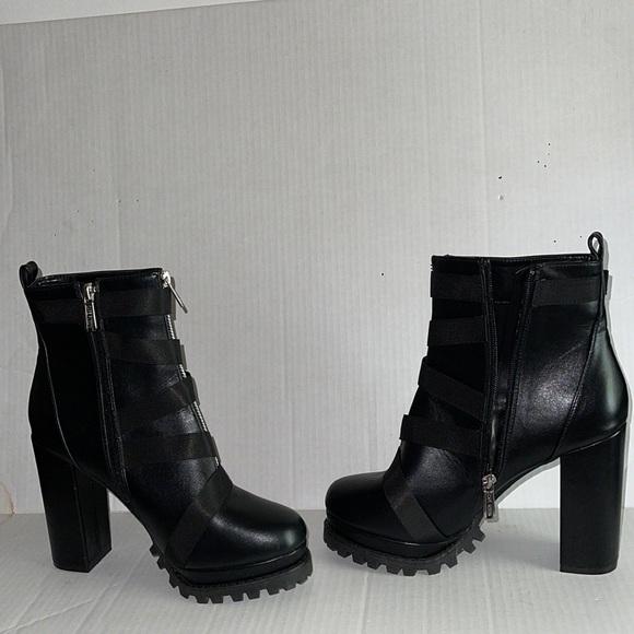 CAPE ROBBIN BLOCK HEELS BOOTS - Picture 2 of 3